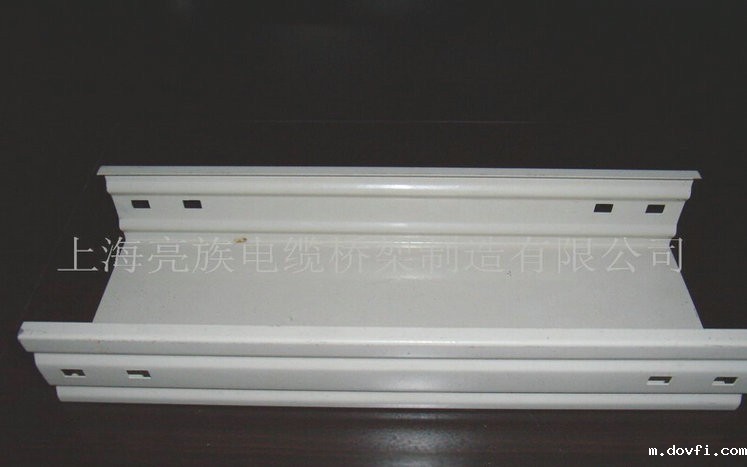 桥架之间的不同